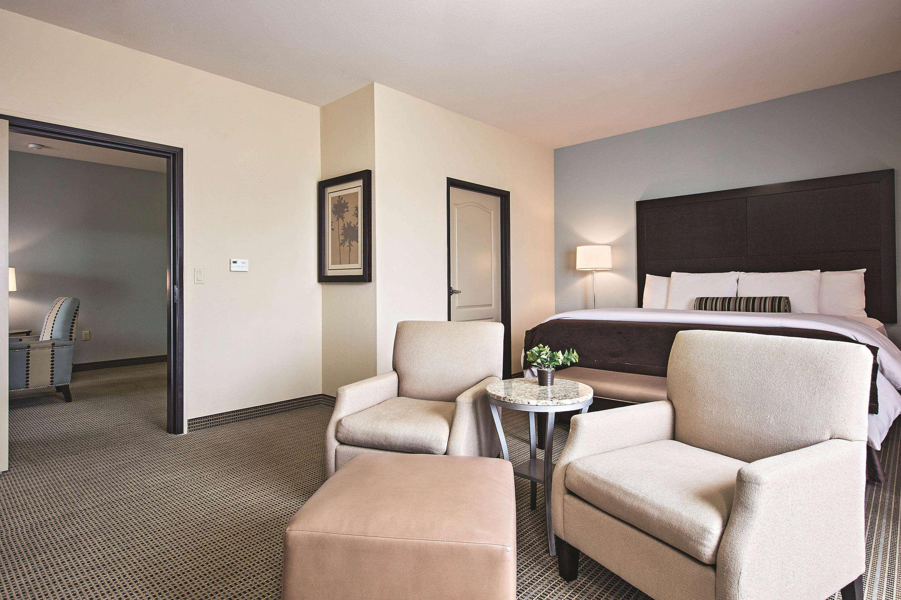 Готель La Quinta By Wyndham Dfw Airport West - Йулісс Екстер'єр фото
