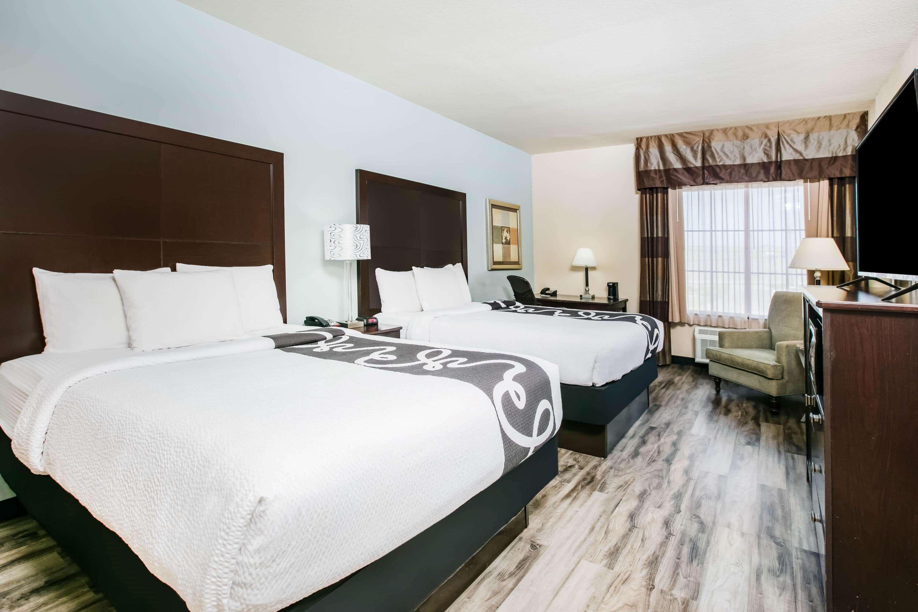 Готель La Quinta By Wyndham Dfw Airport West - Йулісс Екстер'єр фото
