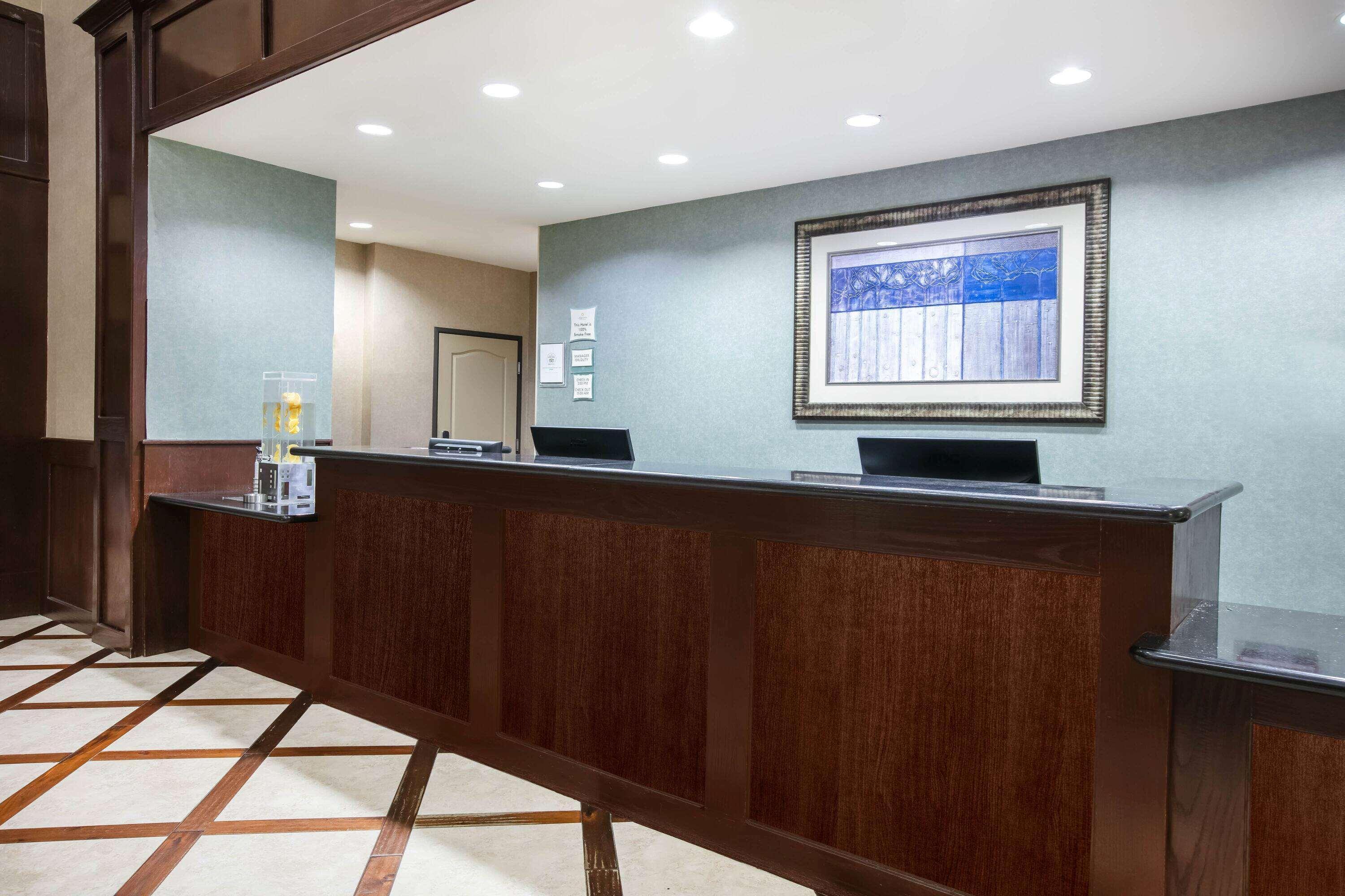 Готель La Quinta By Wyndham Dfw Airport West - Йулісс Екстер'єр фото